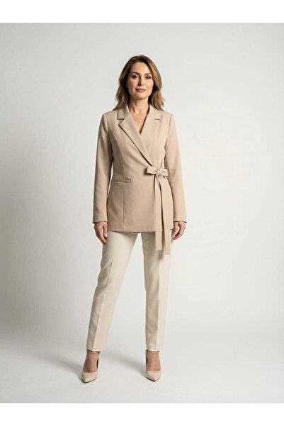 LOVE KREM RENK BAĞLAMALI BLAZER CEKET