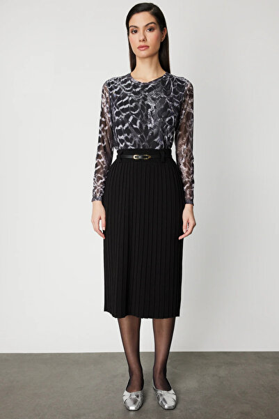 Onteks ON Fusta tricotată cu centură în talie, lungime midi 65202