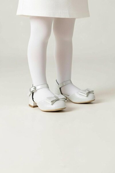 Tuğba Ortopedi 23 حذاء سهرة بكعب لامع للفتيات الصغيرات