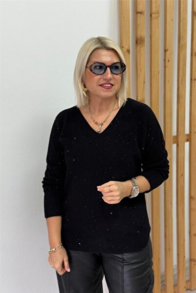 By Esra Celkan Siyah V Yaka Pullu Uzun Kol İthal Triko