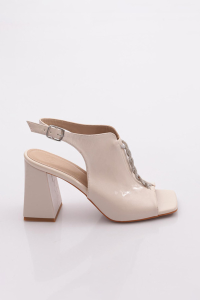 DGN 08 Women's Silver Stone Twisted Heeled Shoes