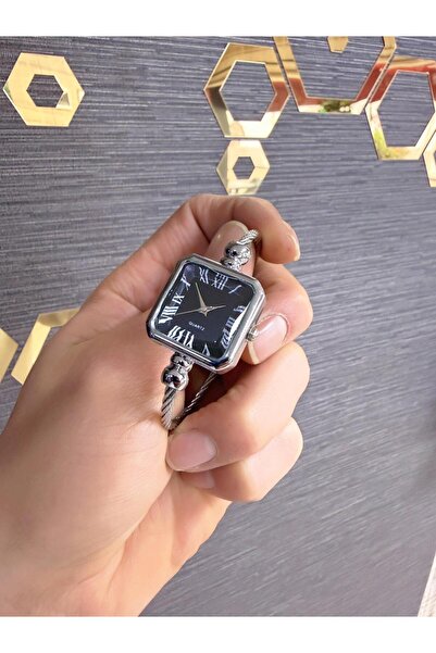 LOOQ Roman Numeral Bracelet Model Women's Wristwatch Fits All Wrists