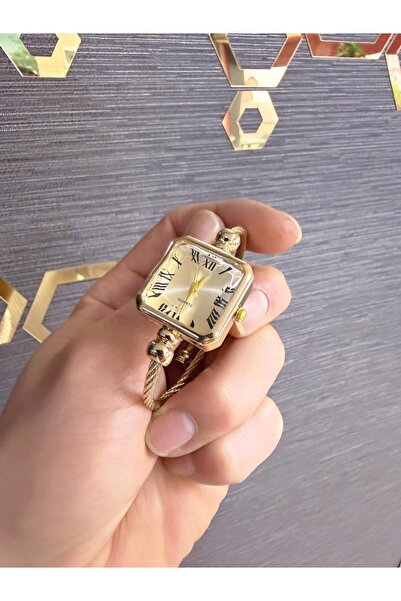 LOOQ Roman Numeral Bracelet Model Women's Wristwatch Fits All Wrists