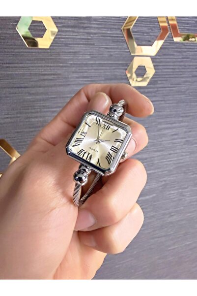 LOOQ Roman Numeral Bracelet Model Women's Wristwatch Fits All Wrists