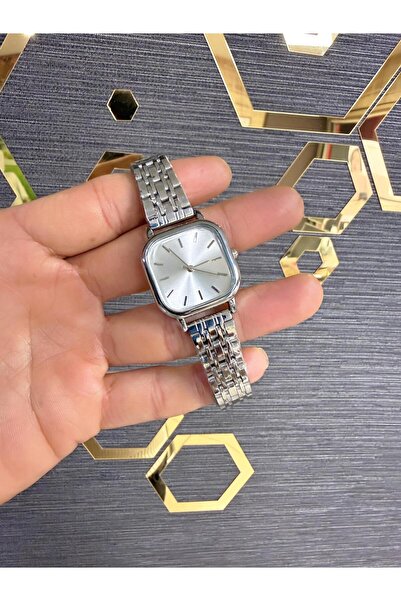 LOOQ Retro Design Square Dial Vintage Women's Wristwatch