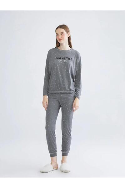 LC Waikiki Γκρι σετ γυναικείων πιτζαμών με στάμπα και λαιμόκοψη ποδηλάτου (W5)