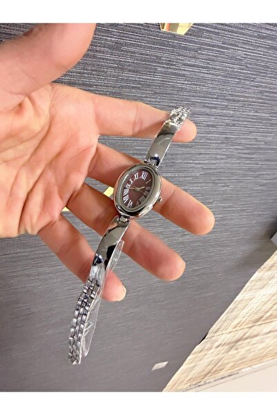 LOOQ ساعة يد نسائية بيضاوية بأرقام رومانية