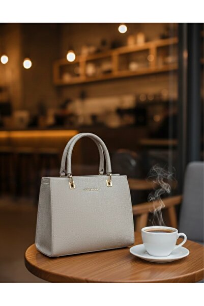 Just Polo Women's New Season Specially Designed Premium Luxury Hand and Shoulder Bag Shoulder Bag Size: 25 X 21 cm