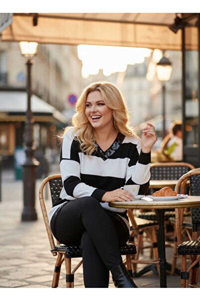 ZAVERA WOMAN Tricotaj pentru femei cu pietre aplicate Pulover