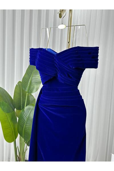 Boutique 219 long blue velvet dress