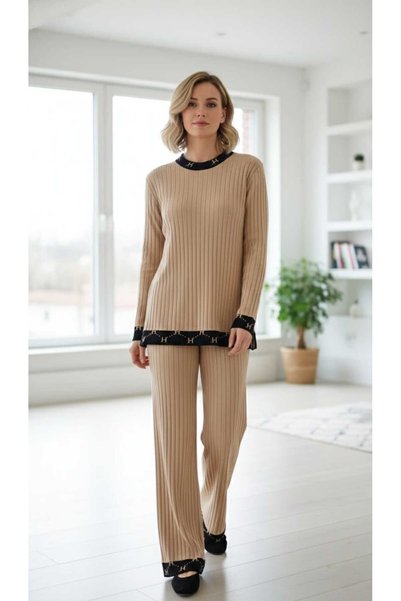 ZAVERA WOMAN Women's Knitwear Double Set