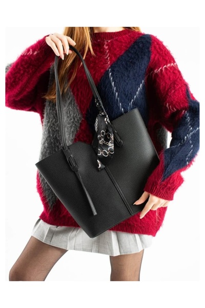 Jacquline Elyya Women's Shoulder Bag