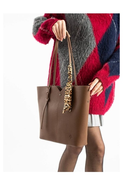 Jacquline Elyya Women's Shoulder Bag