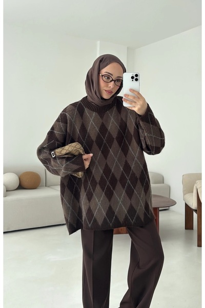 Tuğba Avcıoğlu Premium Ekose Desenli Kalın Kazak Acı Kahve