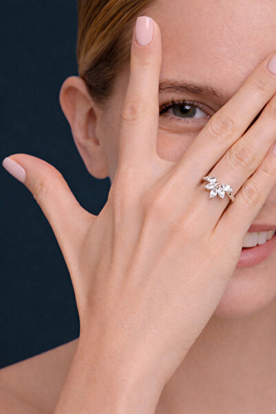 Sortie Aksesuar Zarif Lotus Çiçeği Figürlü Zirkon Taşlı Boyu Ayarlanabilir Yüzük