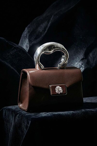 Levidor Camel Metal Accessory Buckle Handbag