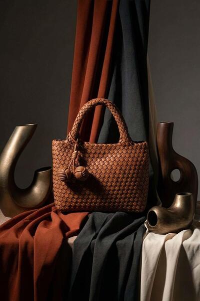 Levidor Knitted Model Handbag with Coffee Charm