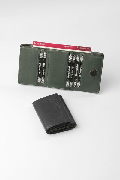 CENGİZ PAKEL Genuine Leather Unisex Wallet with Hidden Magnet Detail - 13708 - Black/Green