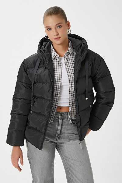 Ritnice Palton negru Strong supradimensionat pentru femei, cu umflator vertical cu glugă