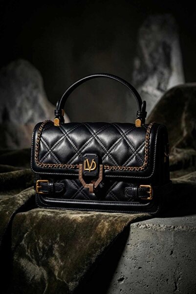 Levidor Black Handbag with Belt Detail