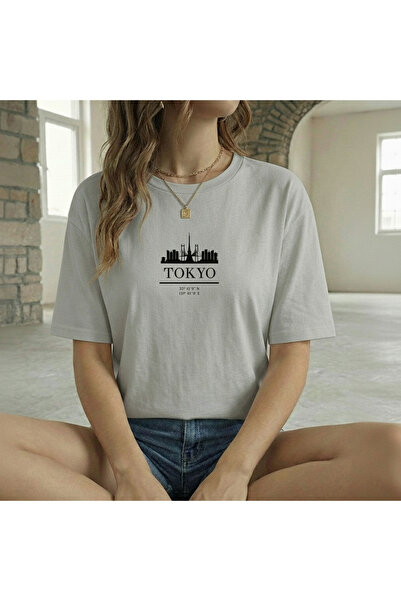 BUWOM تيشيرت نسائي من طراز TOKYO مطبوع برقبة دائرية