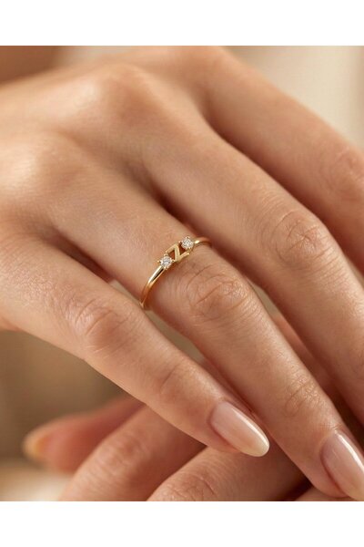 İNDİGO TAKI Minik Taşlı Tek Harfli 14 Ayar Altın Yüzük