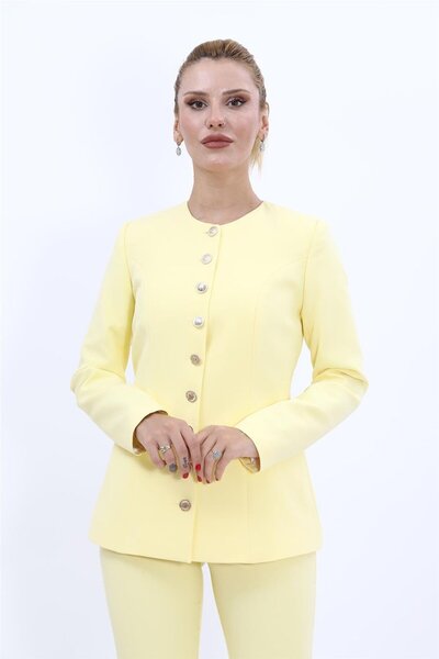 ÖNDER ÖZSOY سترة نسائية أنيقة بأزرار وياقة دائرية - أصفر