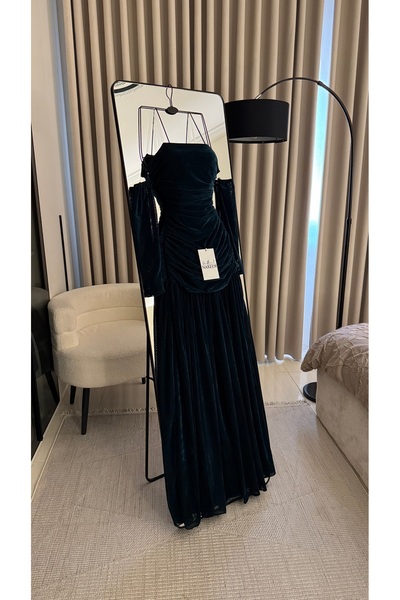 Nareen Fashion A subtle elegance that commands attention at every occasion