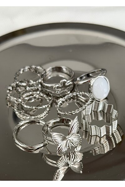 KİLİGİSTANBUL Multiple Ring Set with Butterfly
