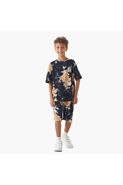 Juniors طقم تيشيرت وشورت مطبوع بتقنية التاي داي