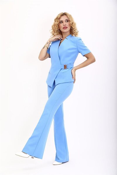 ÖNDER ÖZSOY سترة هاكم ياكا العصرية ذات الأزرار وبنطلون واسع الأرجل بدلة نسائي...