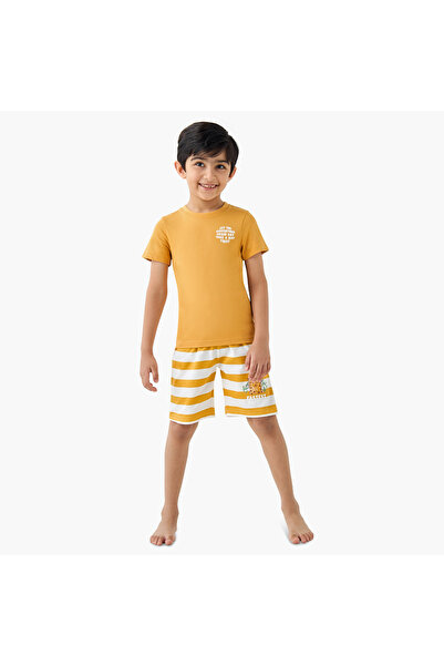 Juniors طقم تي شيرت وشورت مطبوع