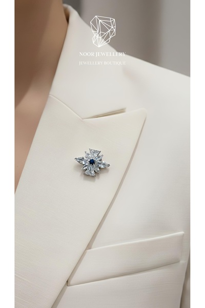 NOOR JEWELLERY brooch
