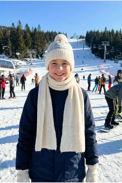 LAGRANZE Junior Boys Winter Scarf Beanie Gloves Set – Warm Accessory Kit for Kids