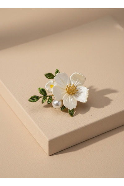 GKCBijoux Manolya Çiçeği tasarımlı İncili Zarif Kadın Broş Yaka İğnesi