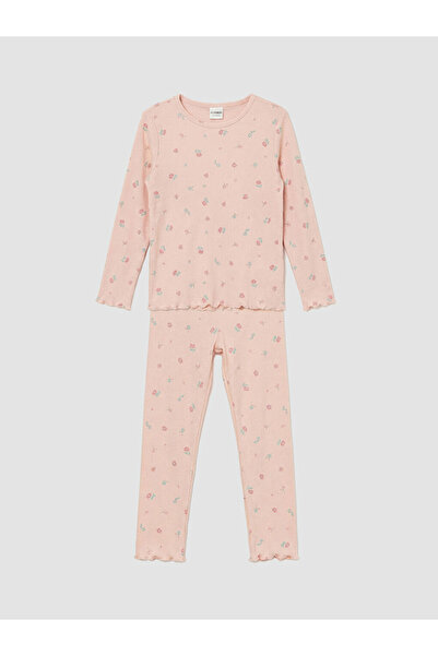 LC Waikiki طقم بيجامة مطرزة للفتيات الصغيرات من RMZ GİYİM FARKIYA