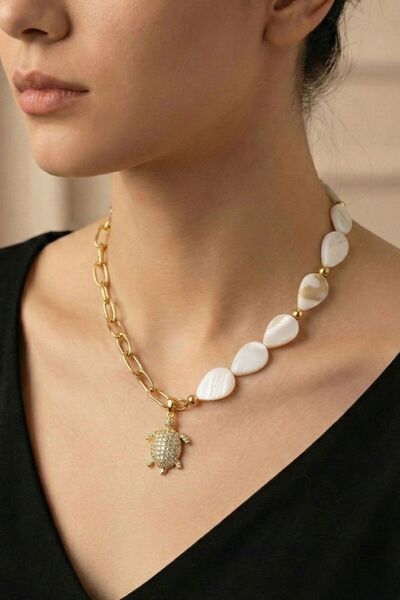 Pemila Design Kaplumbağa Figürlü Kemik Detaylı Gold Zincir Kolye - Şans ve Be...
