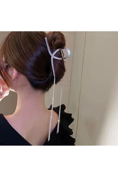 Marchen Collection Kadın Kristal Taşlı Su Yolu Sallantılı Mandal Toka