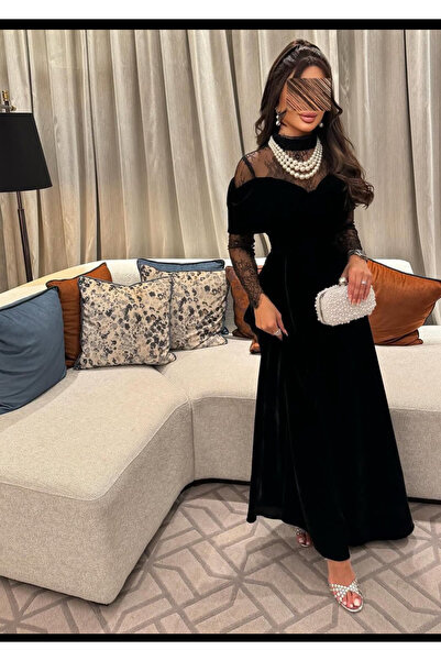 Klar luxurious black dress