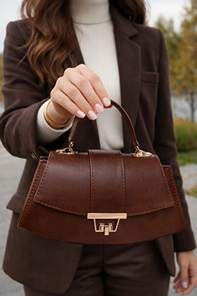 ARLEN STUDIO LUNA Kadın Kahverengi Gold Detaylı El & Omuz Çantası – Kutu Form...