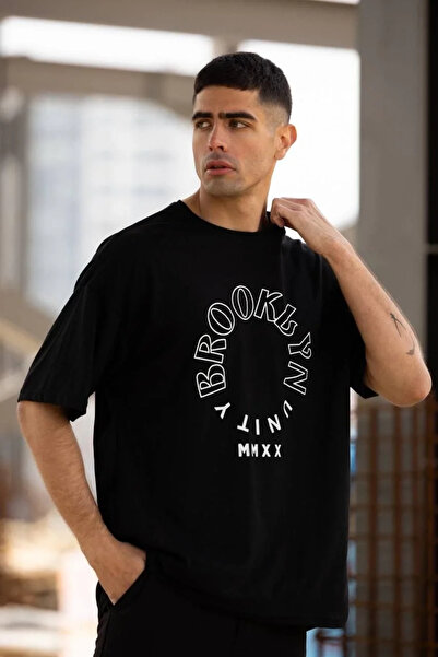 BLACK MODBLACK Unisex Circular Neck Printed Oversize T-Shirt - Black