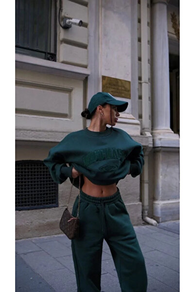 BLACK MODBLACK Crew Neck Embroidered Three Thread Sweat Suit - Green