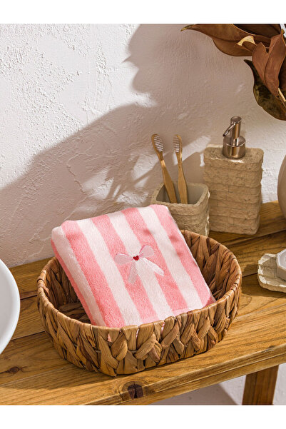 LC Waikiki UZG Store'den Stilinizi Oluşturun Pembe Çizgi Desenli Yüz Havlusu ...