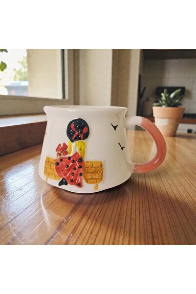 İlbay Çini Takı Bankta Oturan Kız Kabartma Kupa, Hediyelik Seramik Kupa, Sevg...