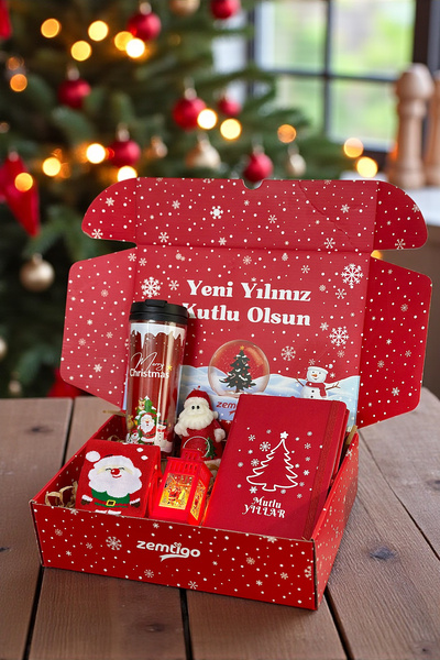 moontime alaçatı Yılbaşı Temalı Termos, Defter, Çorap, Mum ve Led Kandil Seti