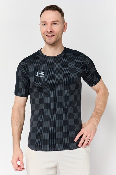 Under Armour Men Fitted Fit Short Sleeve Training T-Shirt, Multicolor