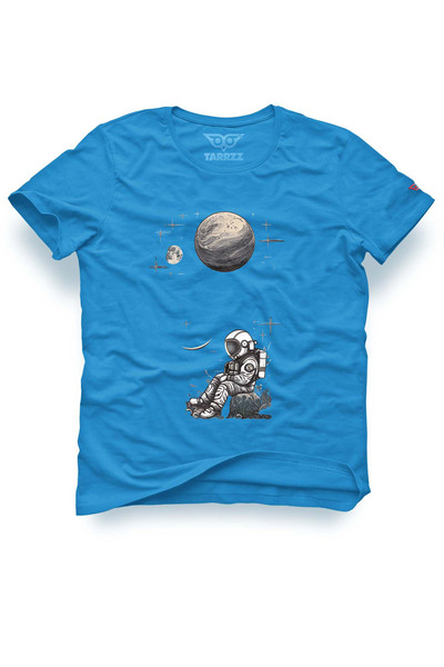 Tarrzzcom Unisex Design T-Shirt Astronaut Sitting on a Rock