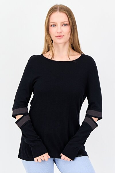 Under Armour Women Sportswear Fit Long Sleeve Outdoor Sweater, Black