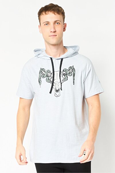 Under Armour Men Sportswear Fit Short Sleeve Outdoor Hooded T-shirt, Light Grey