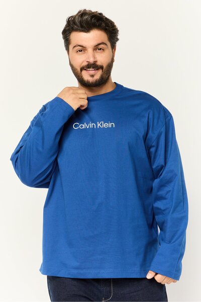 Calvin Klein Men Relaxed Fit Crew Neck Long Sleeve Brand Logo T-Shirt, Blue